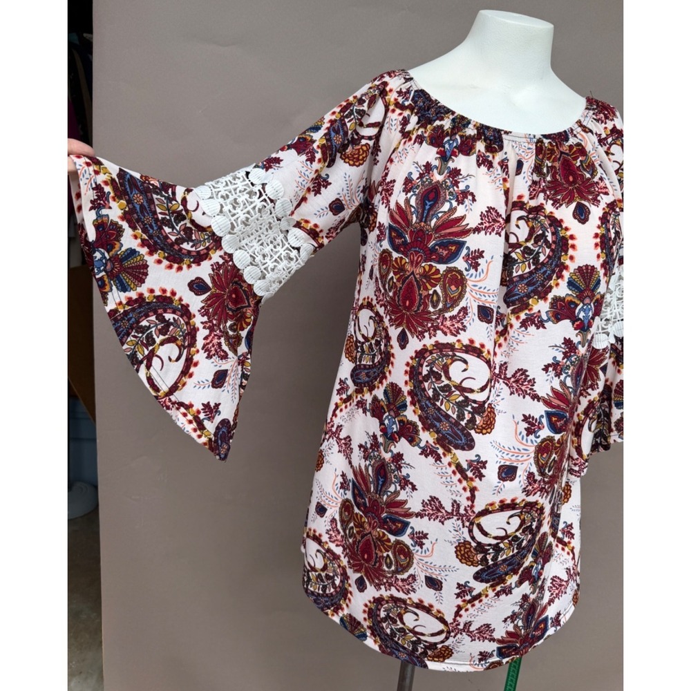 Win Win Womens Top L XL Ruffle Lace Sleeve Tunic Burgundy Crochet Romantic Boho